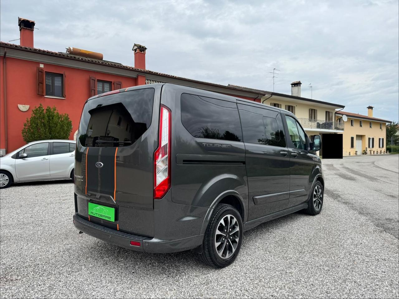 Ford Tourneo Custom 320 2.0 EcoBlue 170CV aut. PC Sport