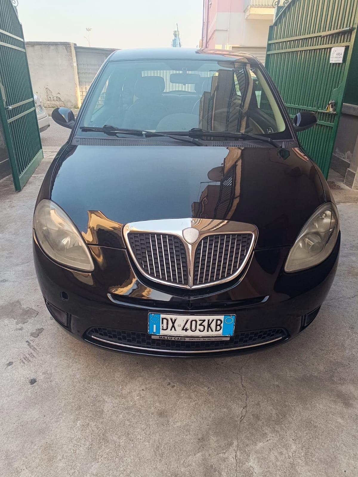 Lancia Ypsilon 1.4 Platino Ecochic GPL
