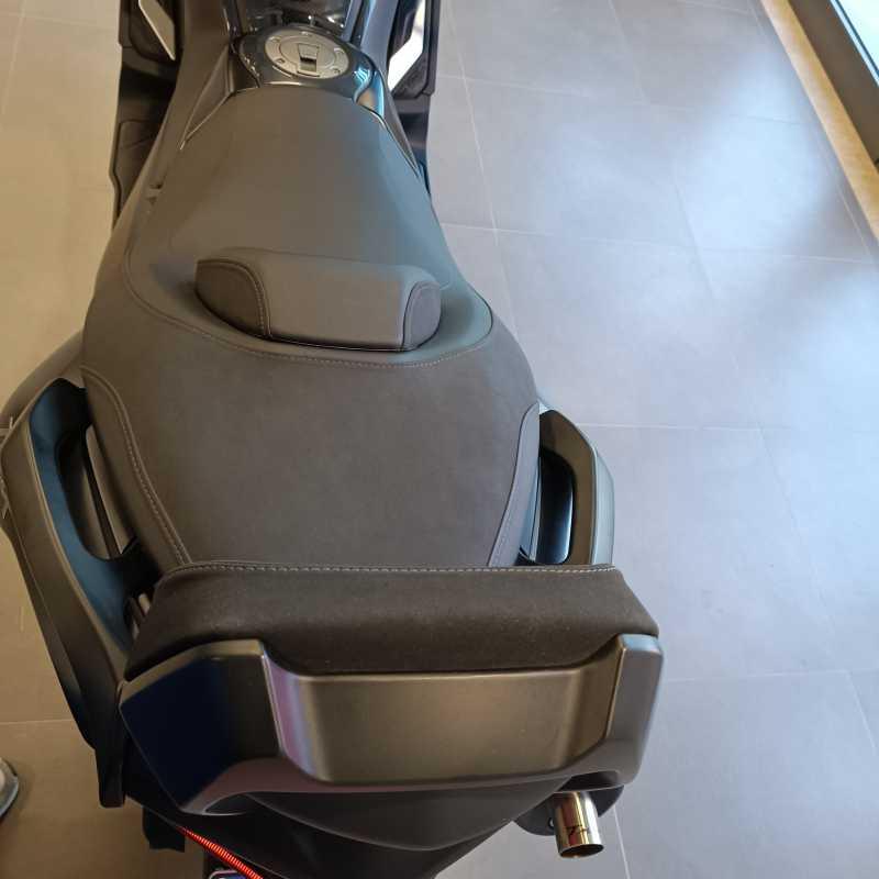 Yamaha T-Max 560 - 2024