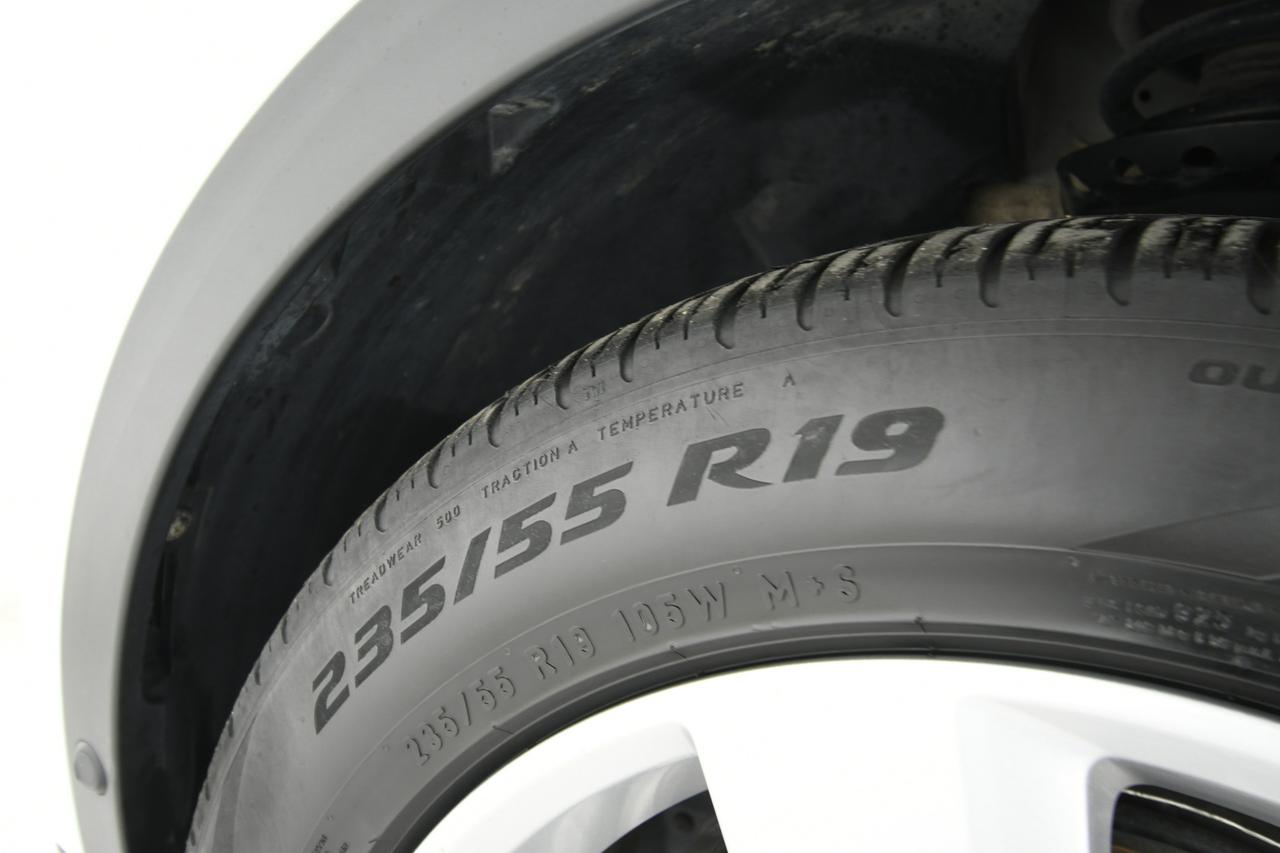 JAGUAR E-Pace 2.0d i4 mhev R-Dynamic SE awd 163cv auto N1+PREZZO+IVA+CAMERA 360