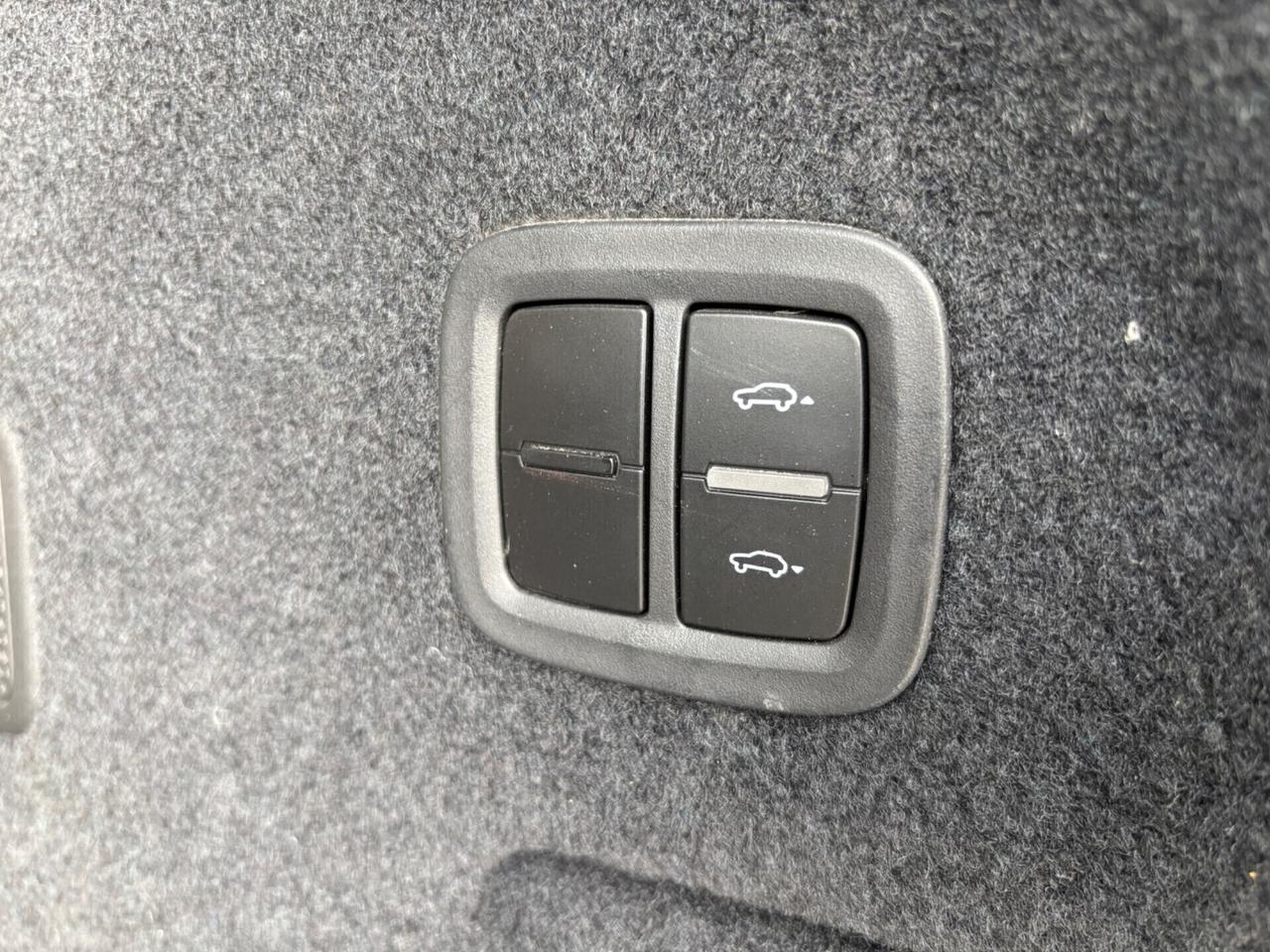 PORSCHE CAYENNE COUPÉ 3.0 BENZINA/HYBRID 340cv PERFETTA