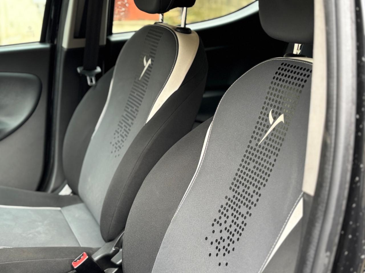 Lancia Ypsilon 1.3 MJT 16V 95 CV 5 porte S&S Elefantino