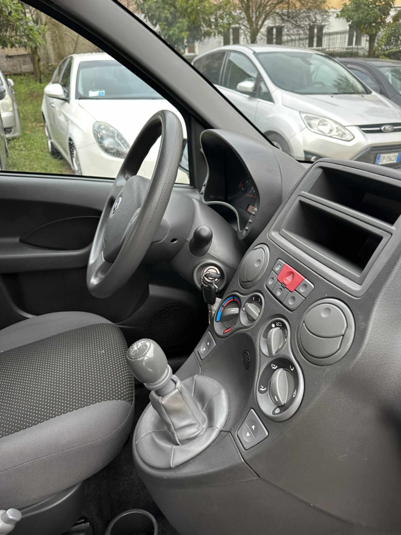 Fiat PANDA 1.1 ACTIVE KMCERT GARANZ UNICOPR