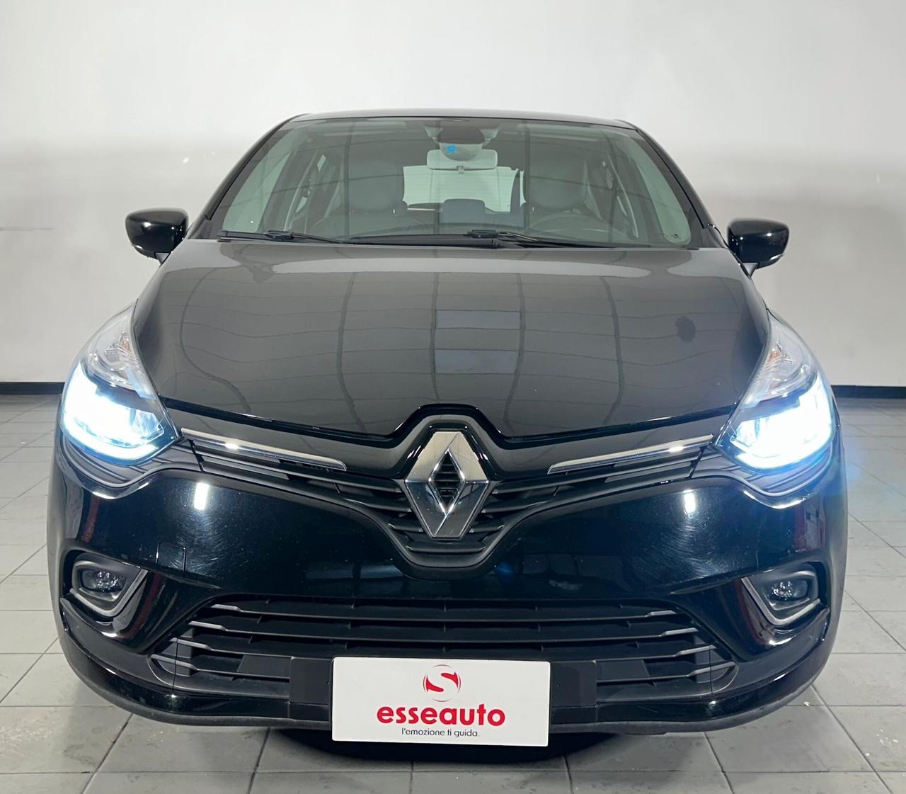 Renault Clio TCe 12V 90 CV 5 porte Business - BLACK DECEMBER Promo