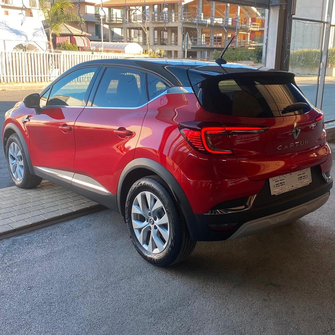 Renault Captur TCe 90 CV Intens