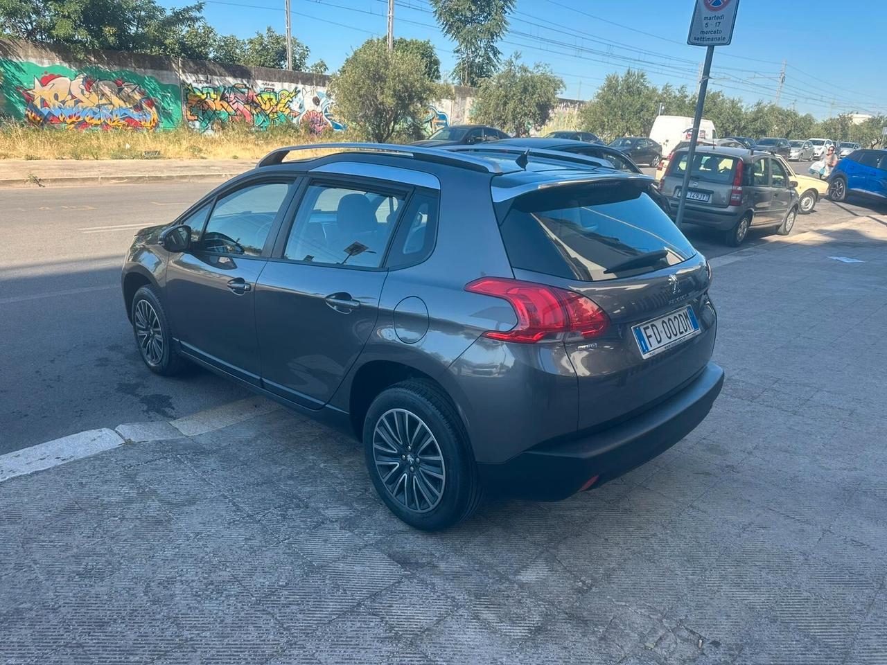 Peugeot 2008 BlueHDi 100 Black Matt