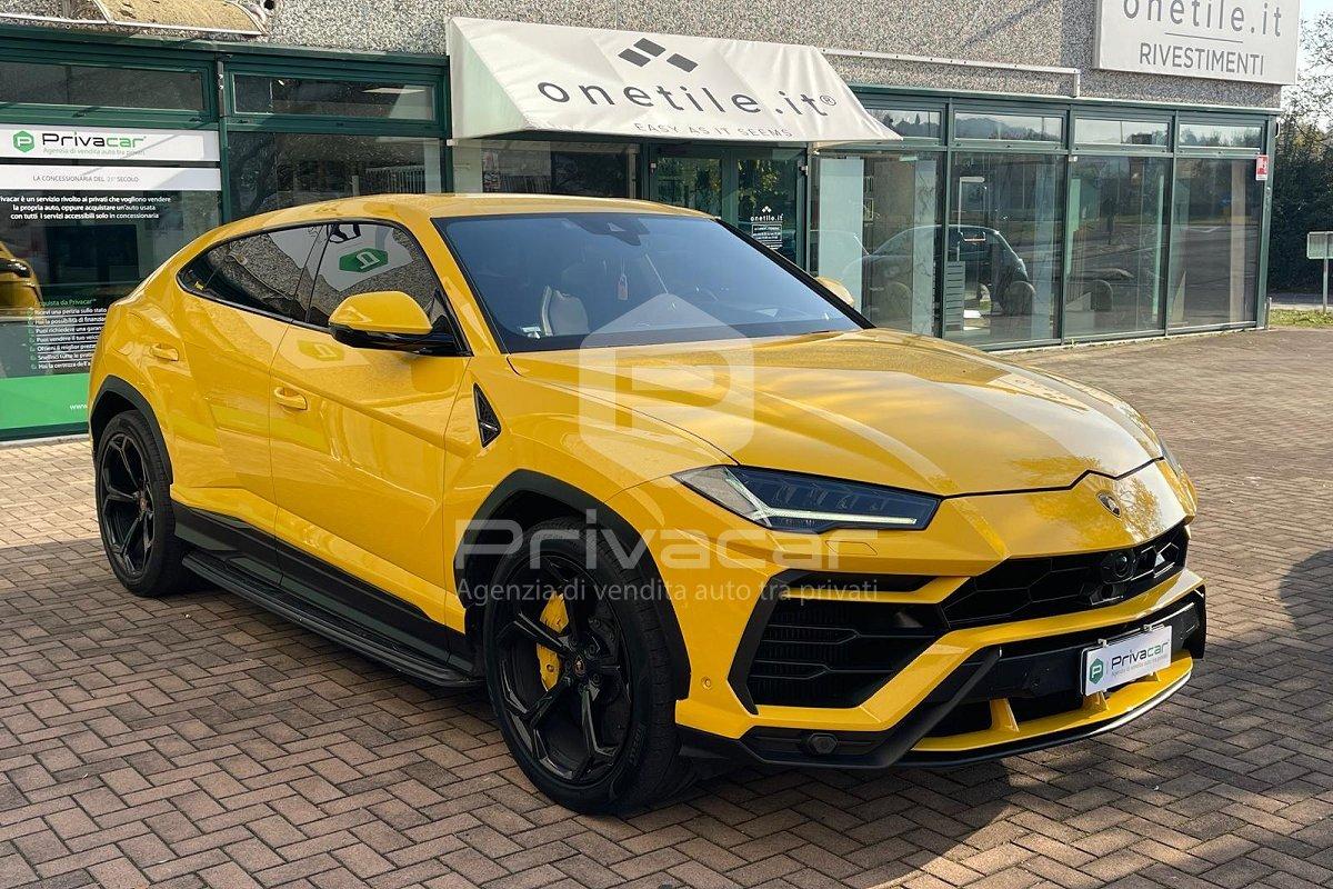 LAMBORGHINI Urus 4.0