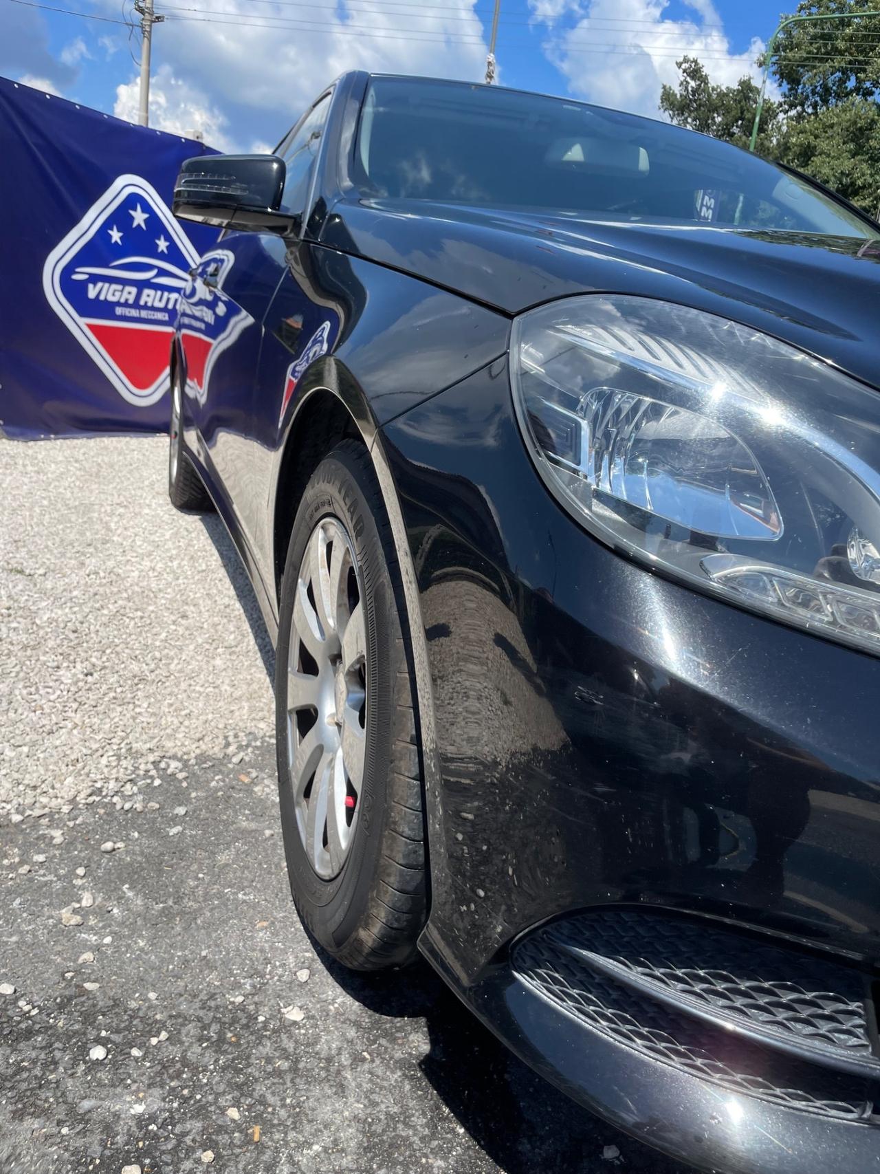 Mercedes-benz E 220 200 CDI Premium