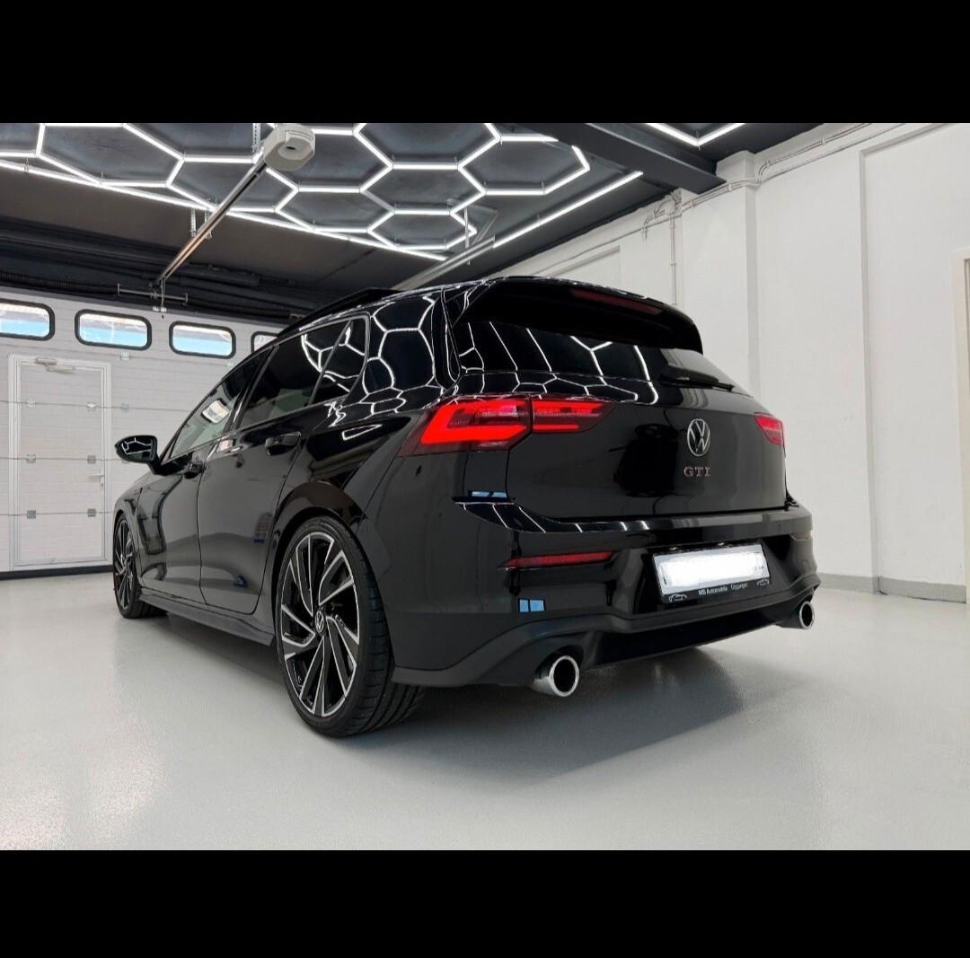 Volkswagen Golf 8 GTI 2.0 TSI DSG