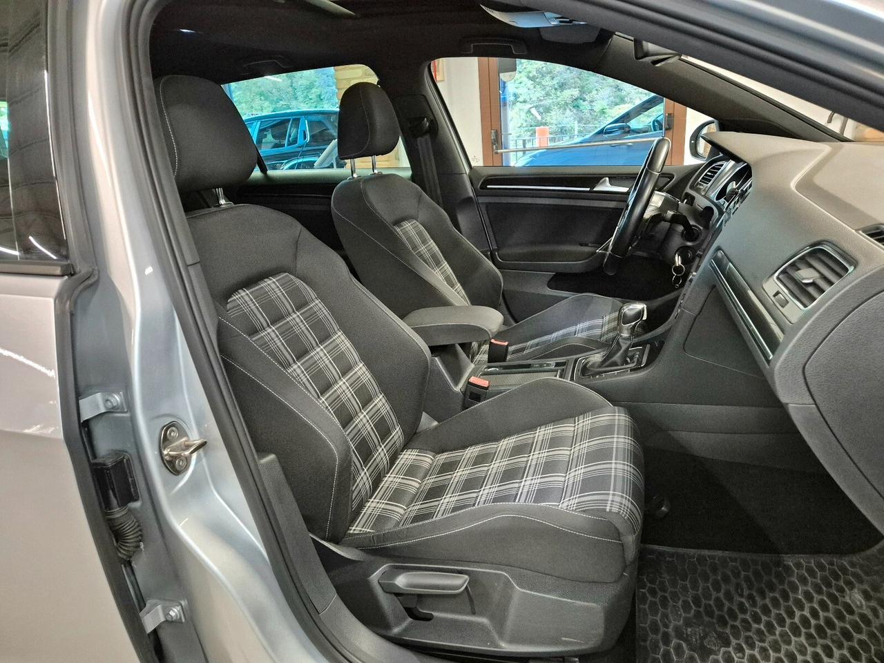 Volkswagen Golf GTD 2.0 TDI DSG 5p. BlueMotion Technology