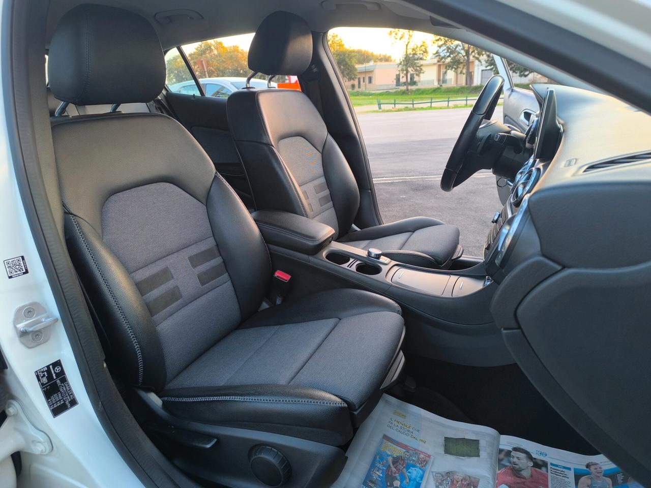 MERCEDES GLA SPORT 180 CDI AUTOMATICO DUE PROPIETARI