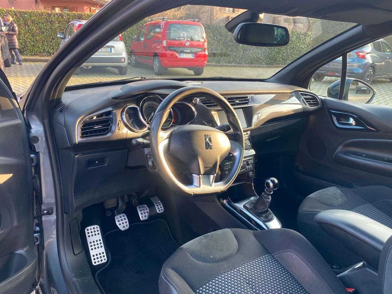 Ds DS3 DS 3 1.6 THP 155 Just Black
