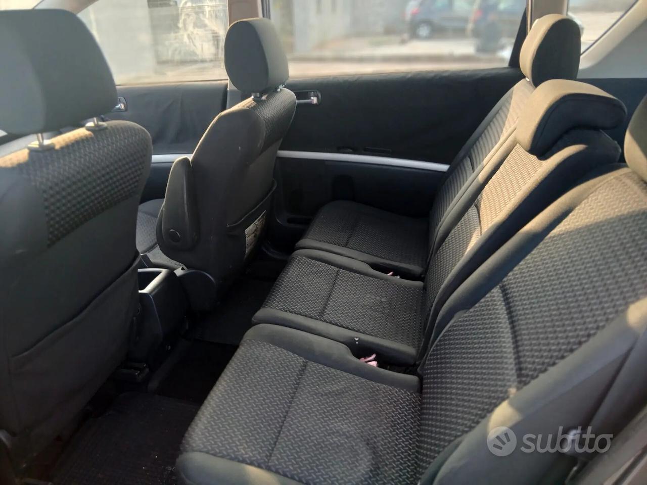 Toyota Corolla Verso 2.2 16V D-4D Sol 7pti