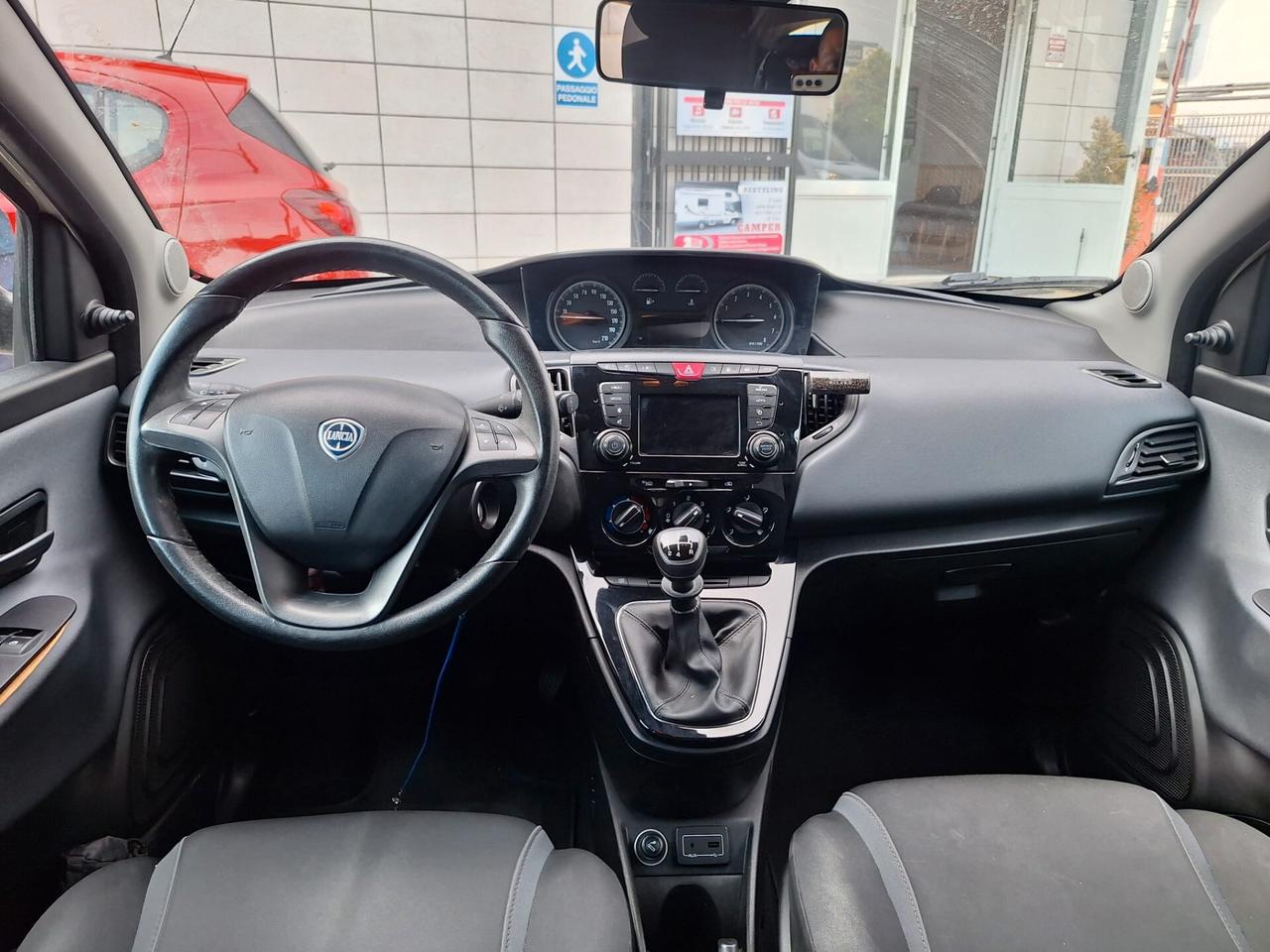 Lancia Ypsilon 1.2 69 CV 5 porte GPL Ecochic Gold