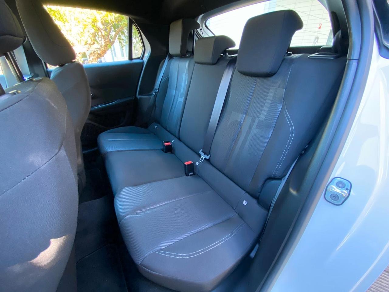 Lancia Ypsilon Hybrid e-DCT