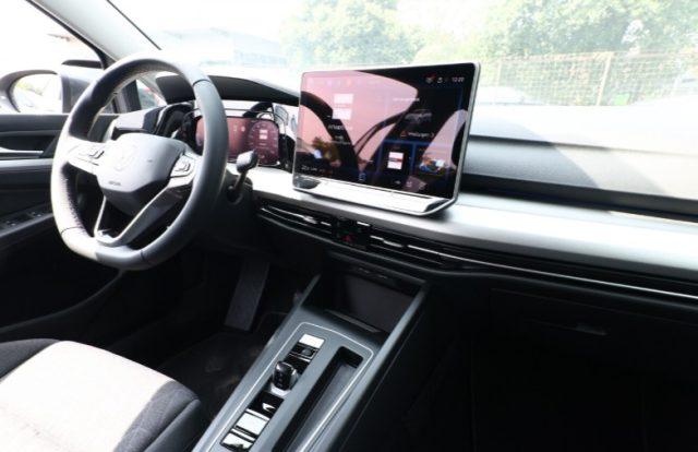 VOLKSWAGEN Golf 2.0 TDI 150 CV DSG SCR in PROMO