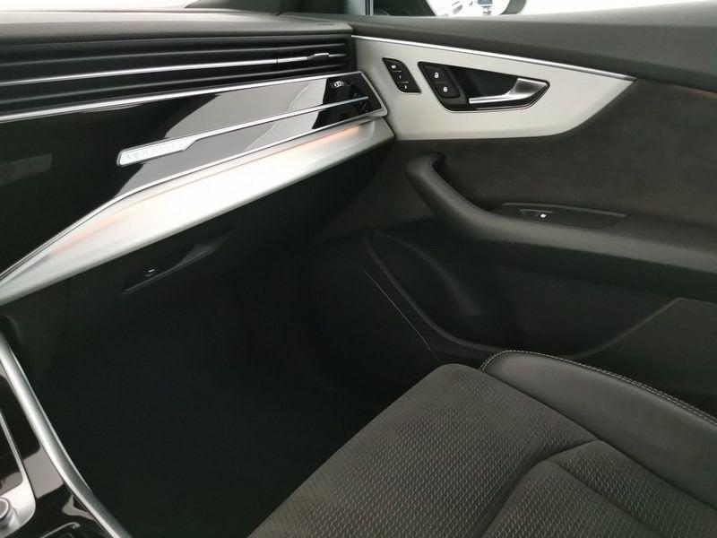 Audi Q8 45 3.0 tdi mhev Sport quattro tiptronic