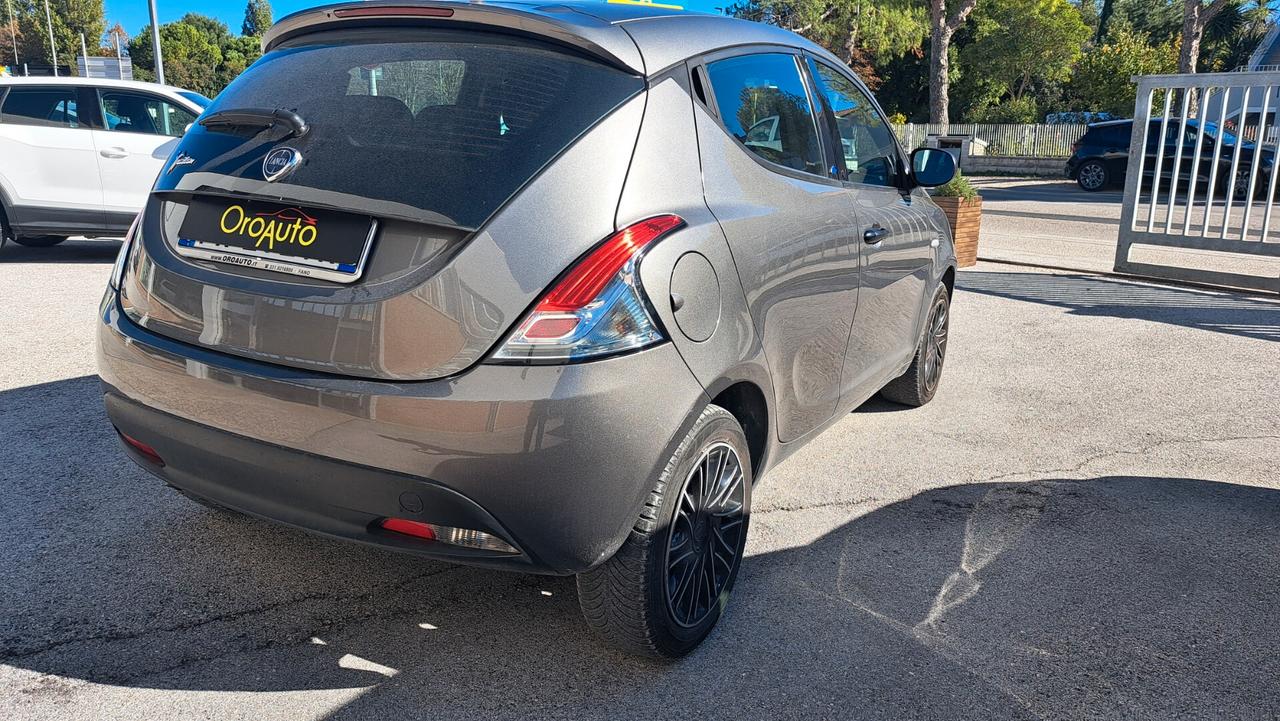 Lancia Ypsilon 1.2 69 CV 5 P. Clima-V.Elettrici-Bluetooth...