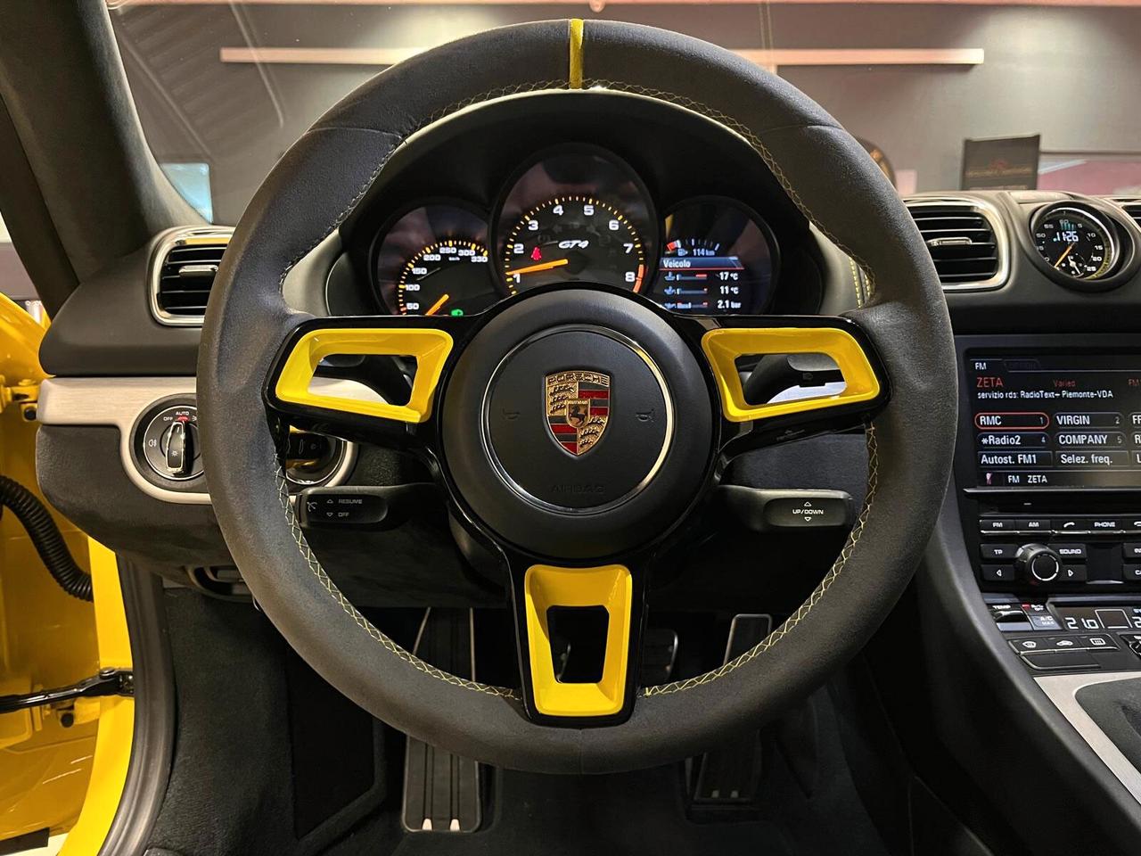 Porsche Cayman (981) GT4