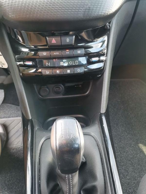 Peugeot 2008 1.2 PureTech 82cv Style