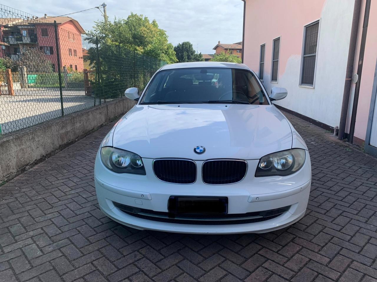 Bmw 118 118d 2.0 143CV cat 3 porte Attiva DPF