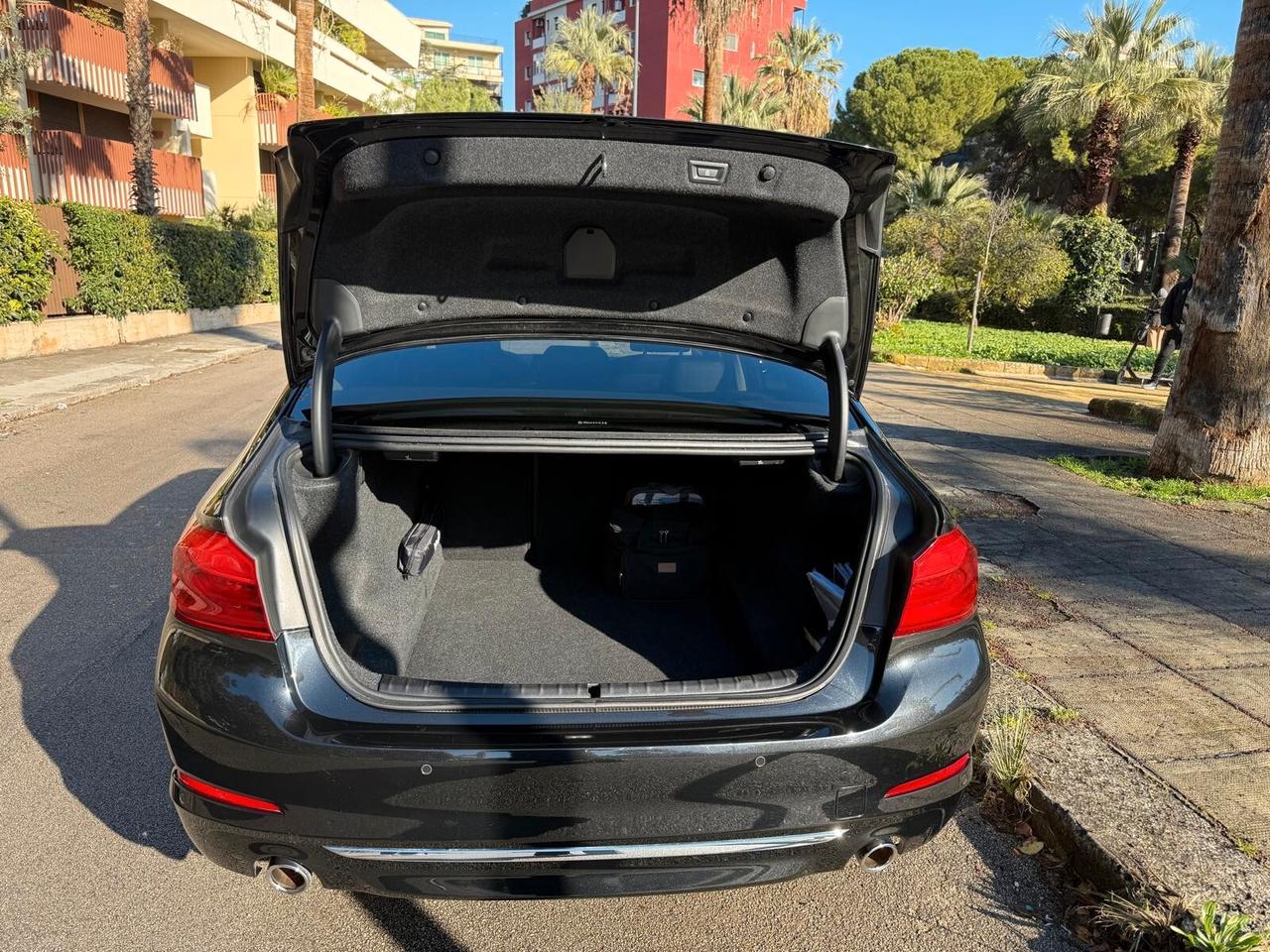 Bmw 520 520d 48V Luxury Steptronic