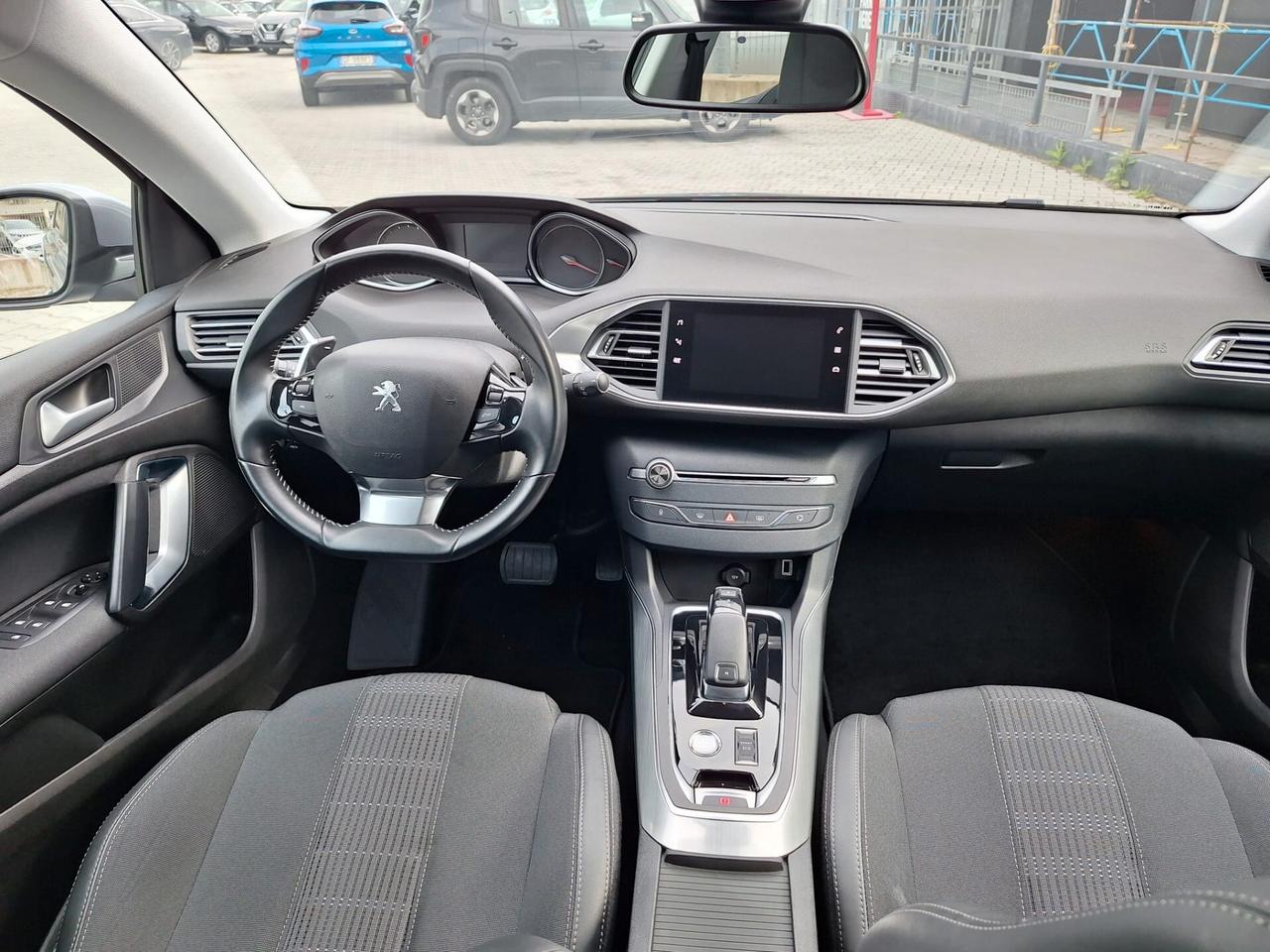 Peugeot 308 BlueHDi Business Cambio Automatico UNICO PROPRIETARIO IVA ESPOSTA