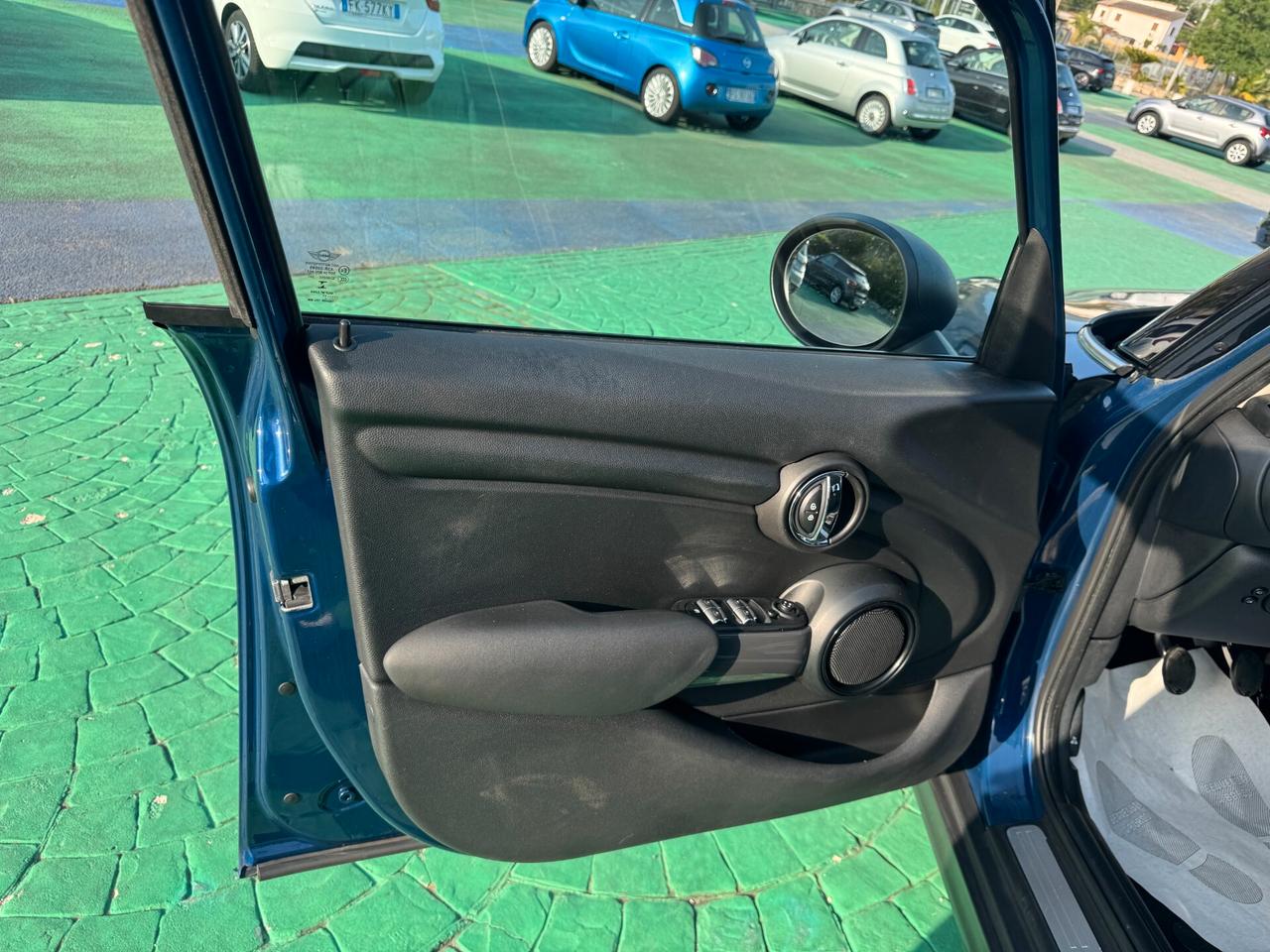 Mini Mini 1.2 One