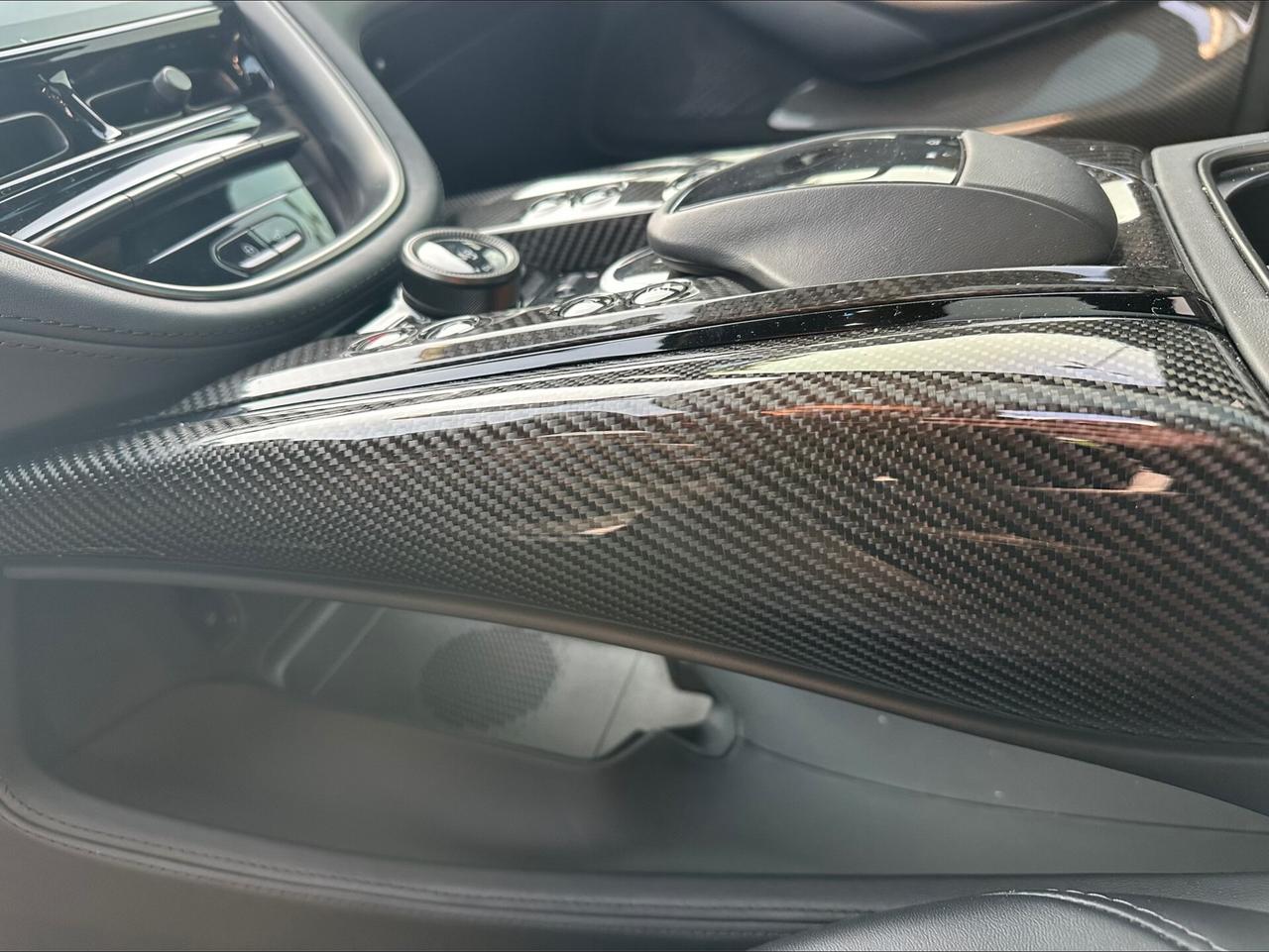 Aston Martin DBX DBX707