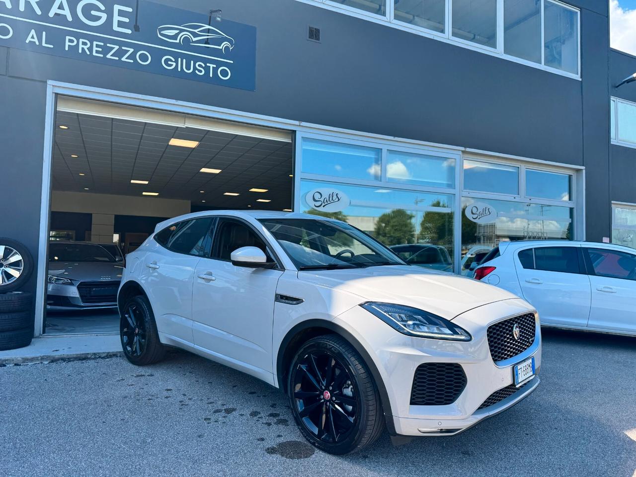 Jaguar E-Pace 2.0D 180 CV AWD R-Dynamic FINANZIABILE