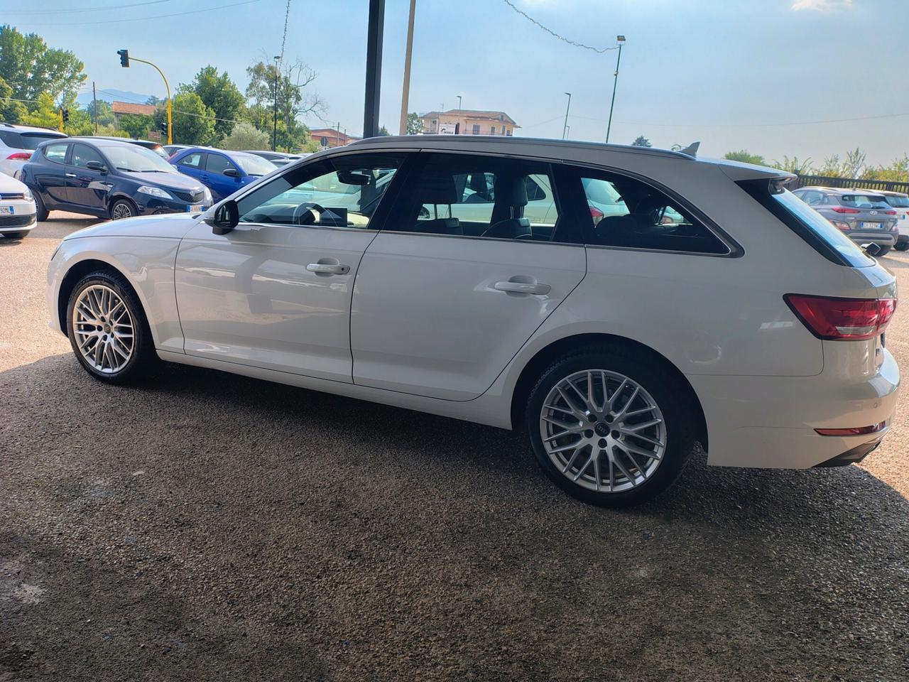 Audi A4 2.0 TDI 150 CV ultra Business Sport
