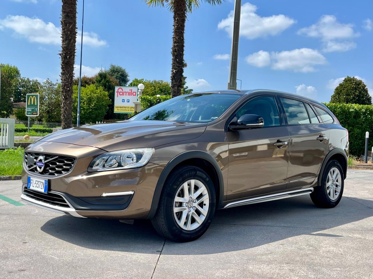 Volvo V60 Cross Country D4 AWD Geartronic Business Plus