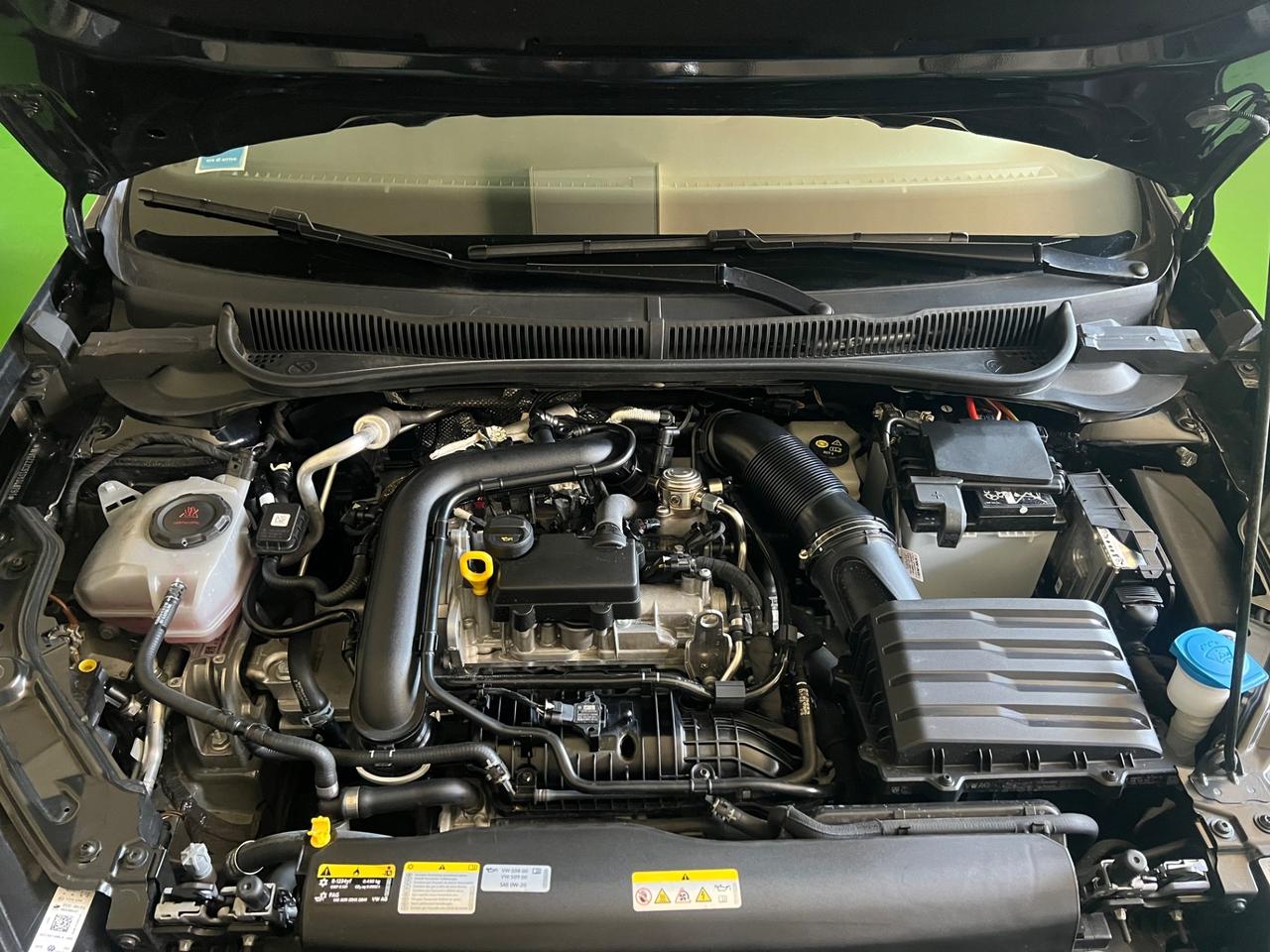 Volkswagen Taigo 1.0 TSI 115 CV DSG R-Line