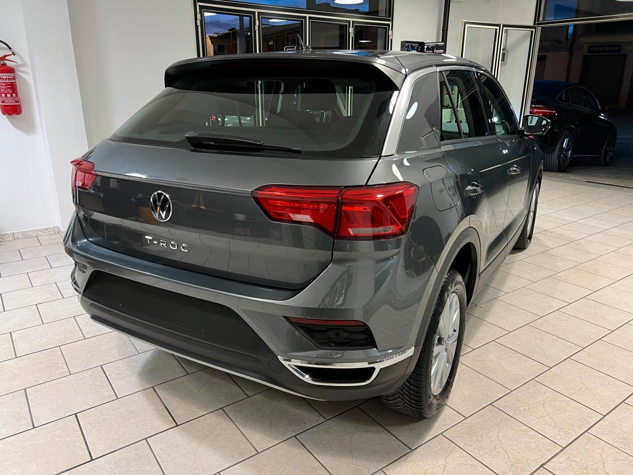 Volkswagen T-Roc 1.0 TSI Business BlueMotion "CONSEGNA 1 ORA"