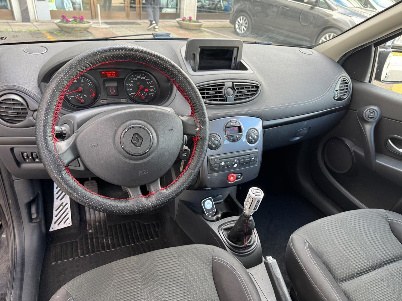 Renault Clio 1.2 16V 3 porte Luxe 2010
