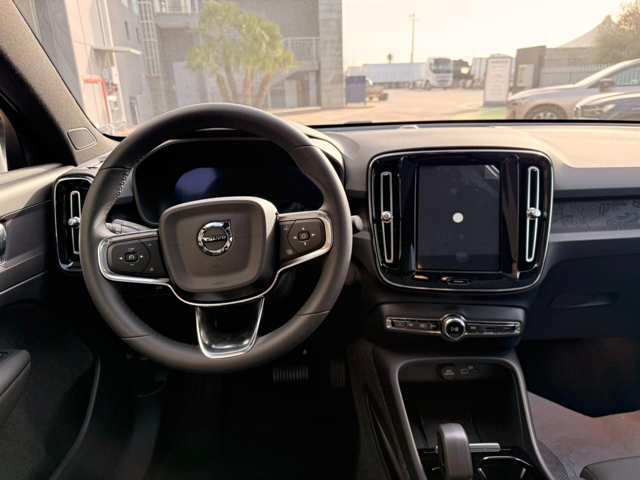 Volvo EC40 PLUS Single Motor standard range