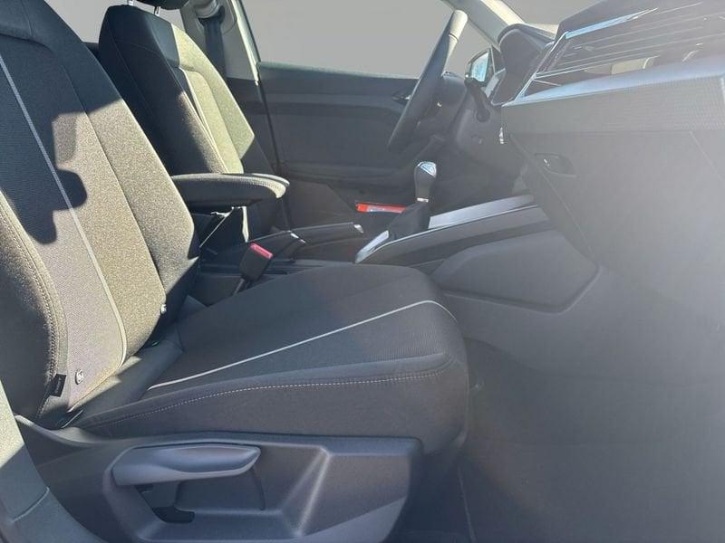 Audi A1 SPB 30 TFSI Advanced Black Pack 17" Cockpit