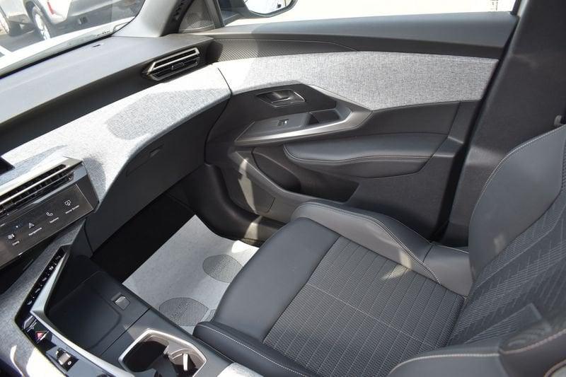 Peugeot 3008 Hybrid 145 Allure e-DCS 6