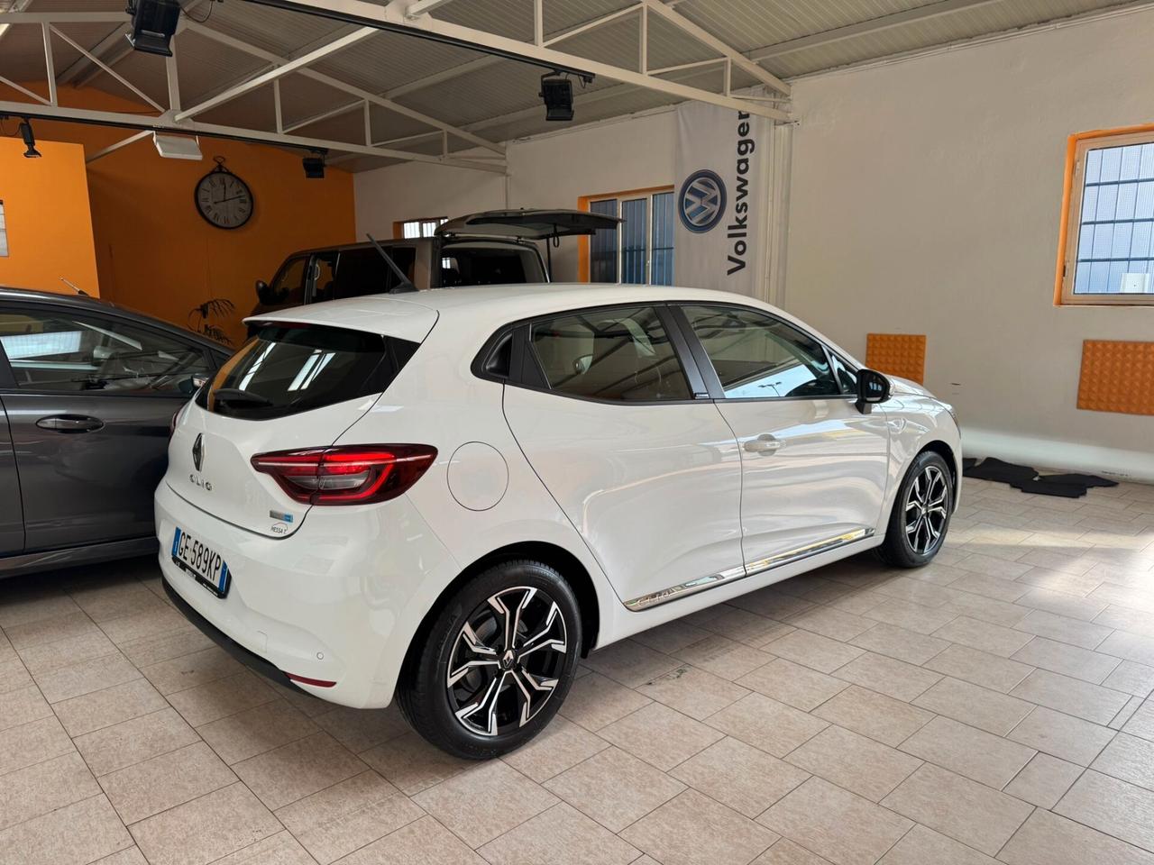 Renault Clio FULL HYBRID E-TECH INITIAL PARIS