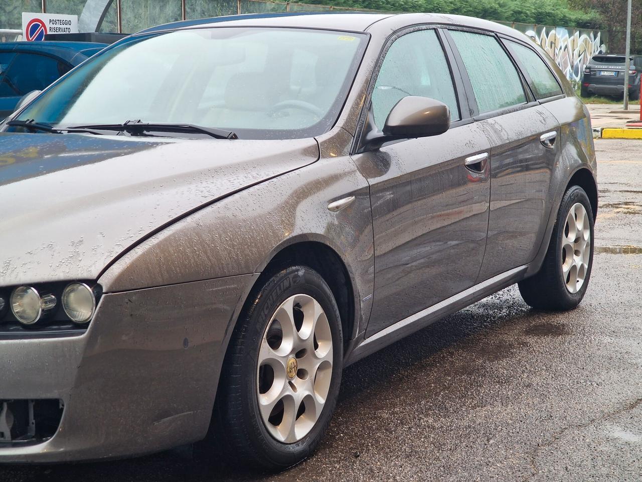 Alfa Romeo 159 1.9 JTDm Sportwagon Distinctive