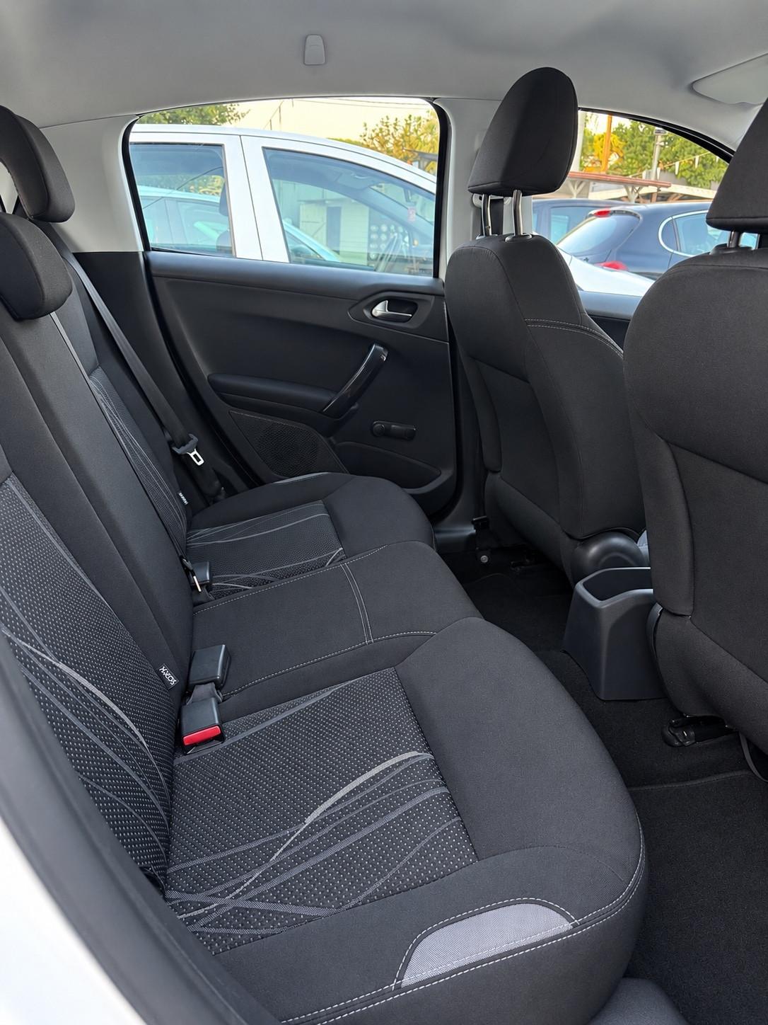 Peugeot 208 1.4 HDi 68 CV 5 porte Active