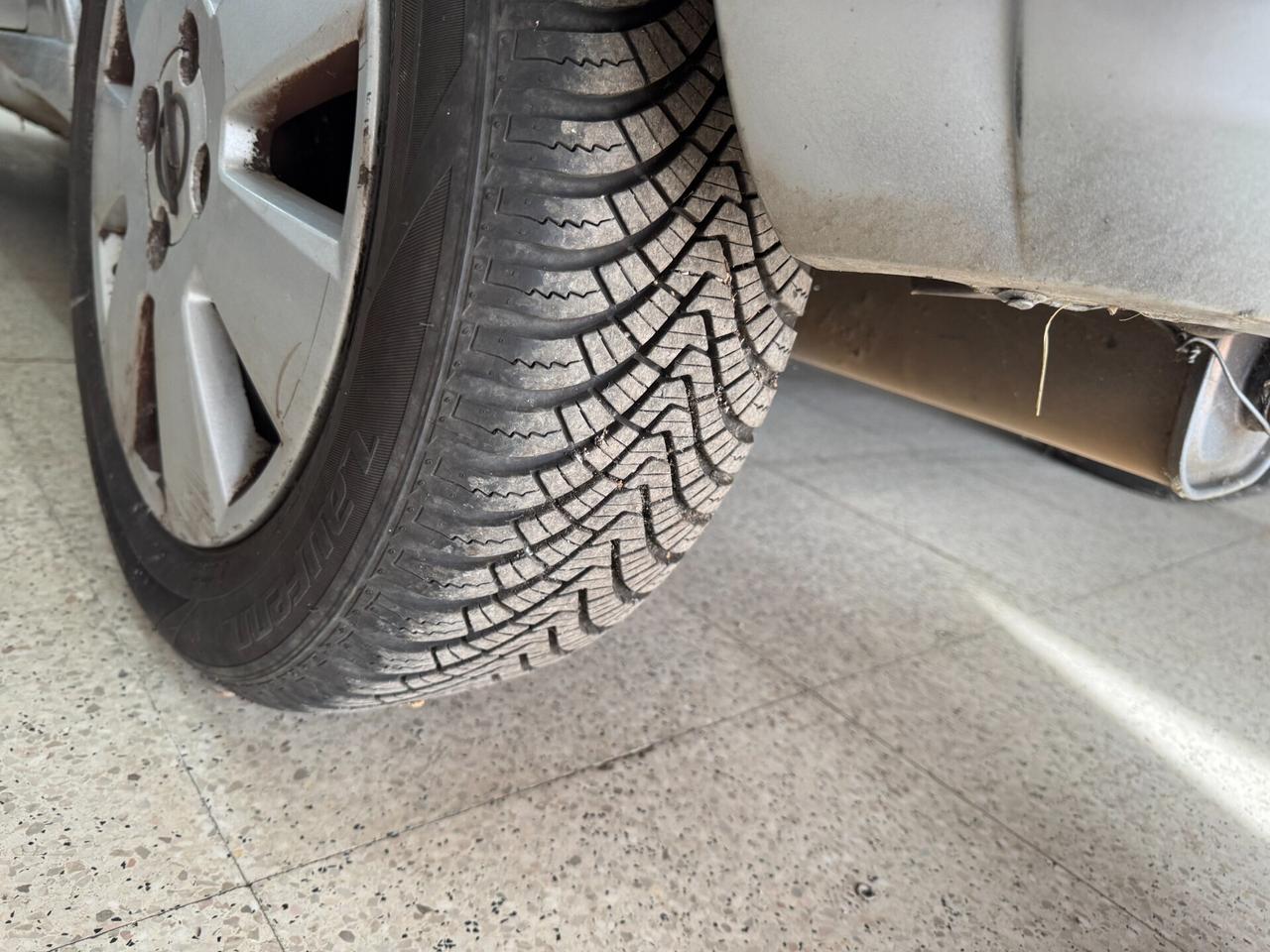 Opel Meriva 1.6 16V 100Ccv. Cosmo OK NEOPATENTATI