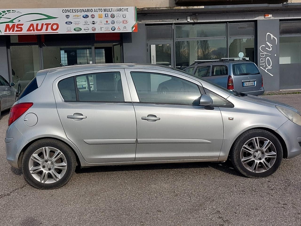 Opel Corsa 1.2 5 porte Easytronic Cosmo
