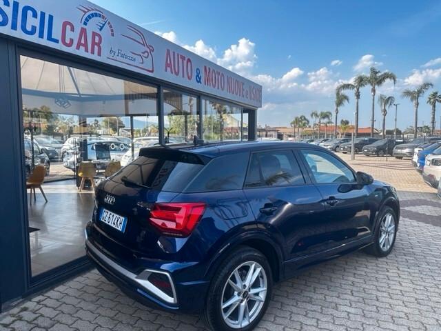 Audi Q2 35 TFSI Identity Black