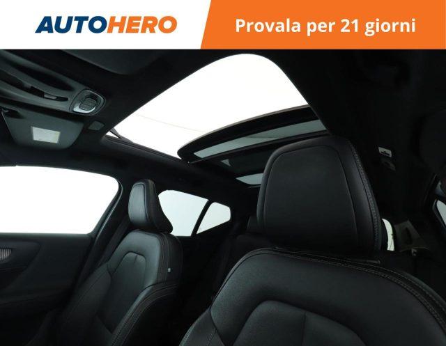 VOLVO XC40 B5 AWD Geartronic R-design