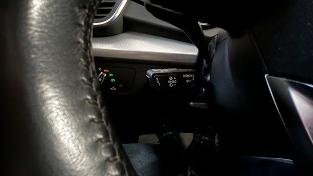 AUDI Q5 40 TDI quattro S tronic Sport- SERVICES AUDI