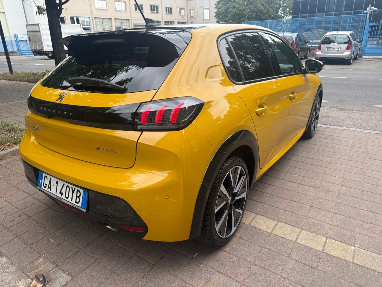 Peugeot 208 PureTech 100 Stop&Start EAT8 5 porte GT Line