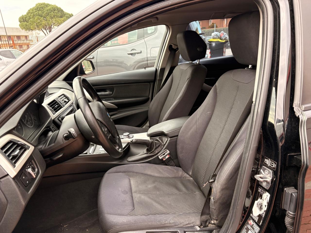 Bmw 116 116d 5p. Urban