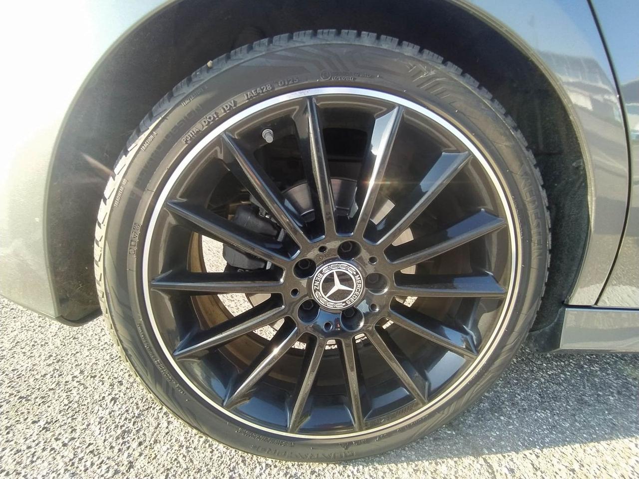 Mercedes-Benz A 250 PREMIUM #50030