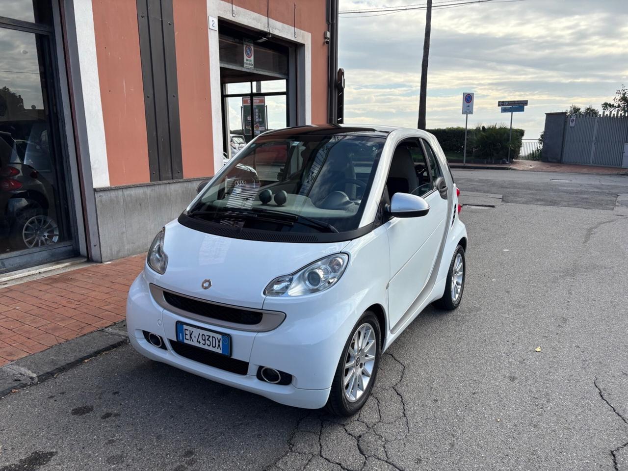 Smart ForTwo 1000 52 kW coupé passion 2011